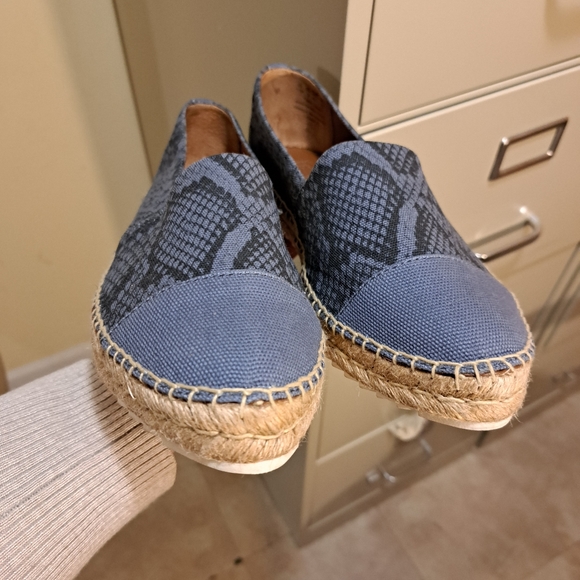 Franco Sarto Casey blue slip on 11 - Picture 2 of 5